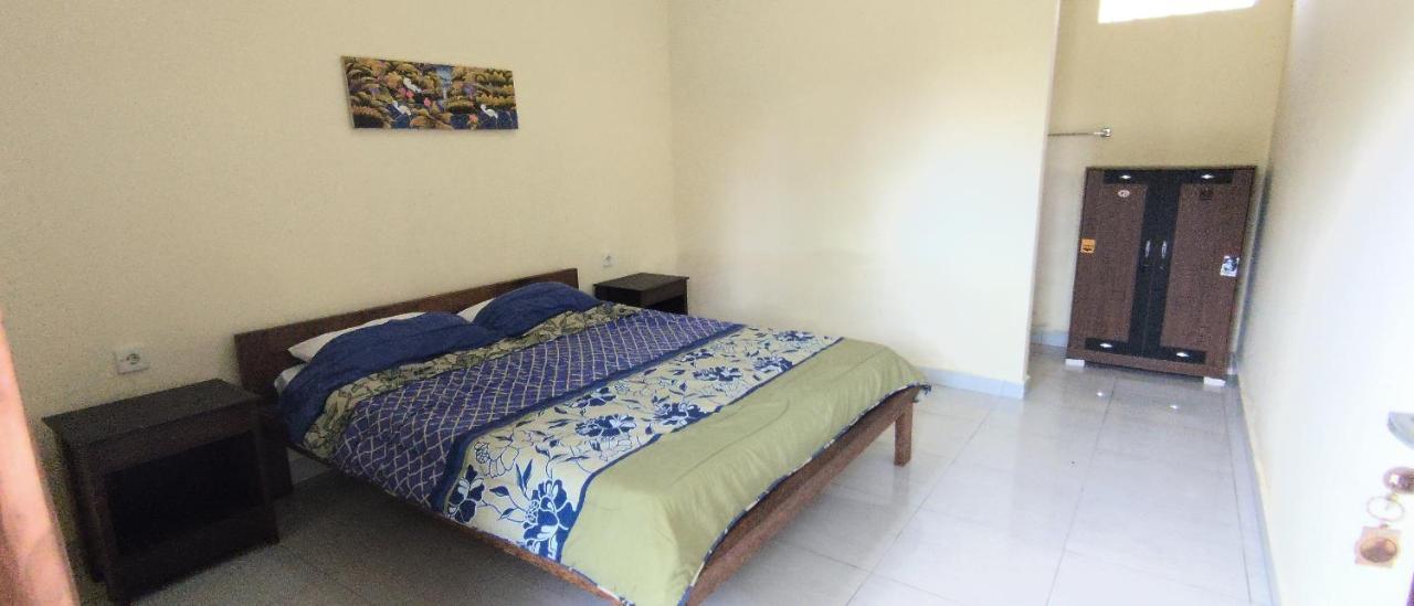 Jero Harum Homestay Krambitan Exterior photo