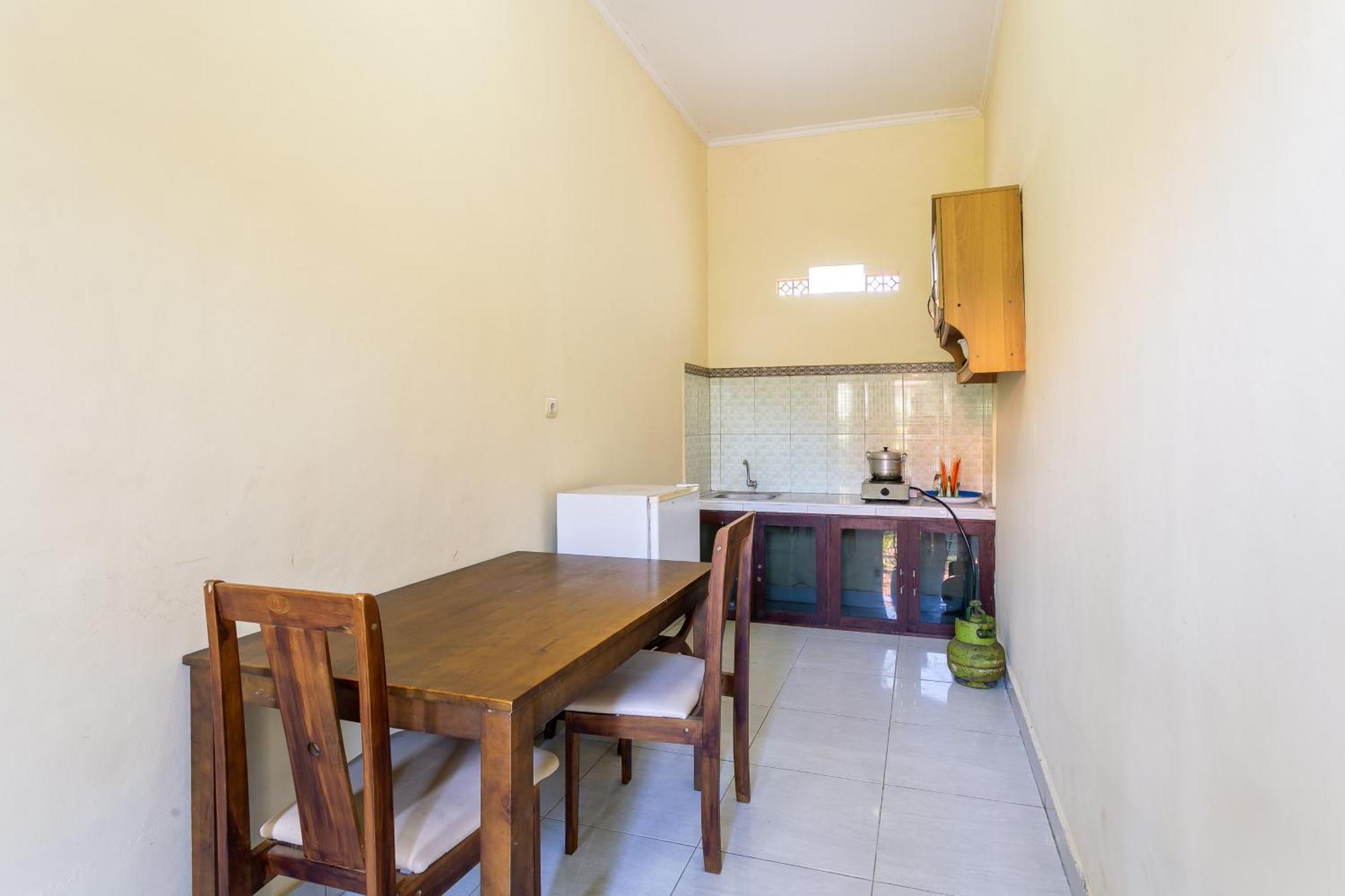 Jero Harum Homestay Krambitan Exterior photo
